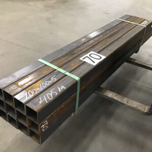 Nr. 70 Käyttörautaa 100x100x5  405 kg